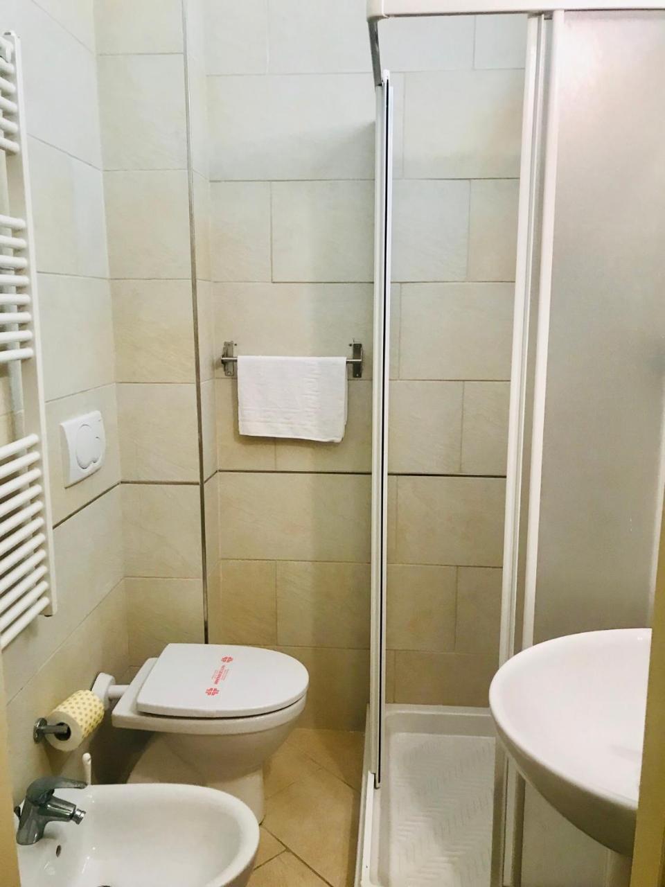 Hotel In Чезенатико Екстериор снимка