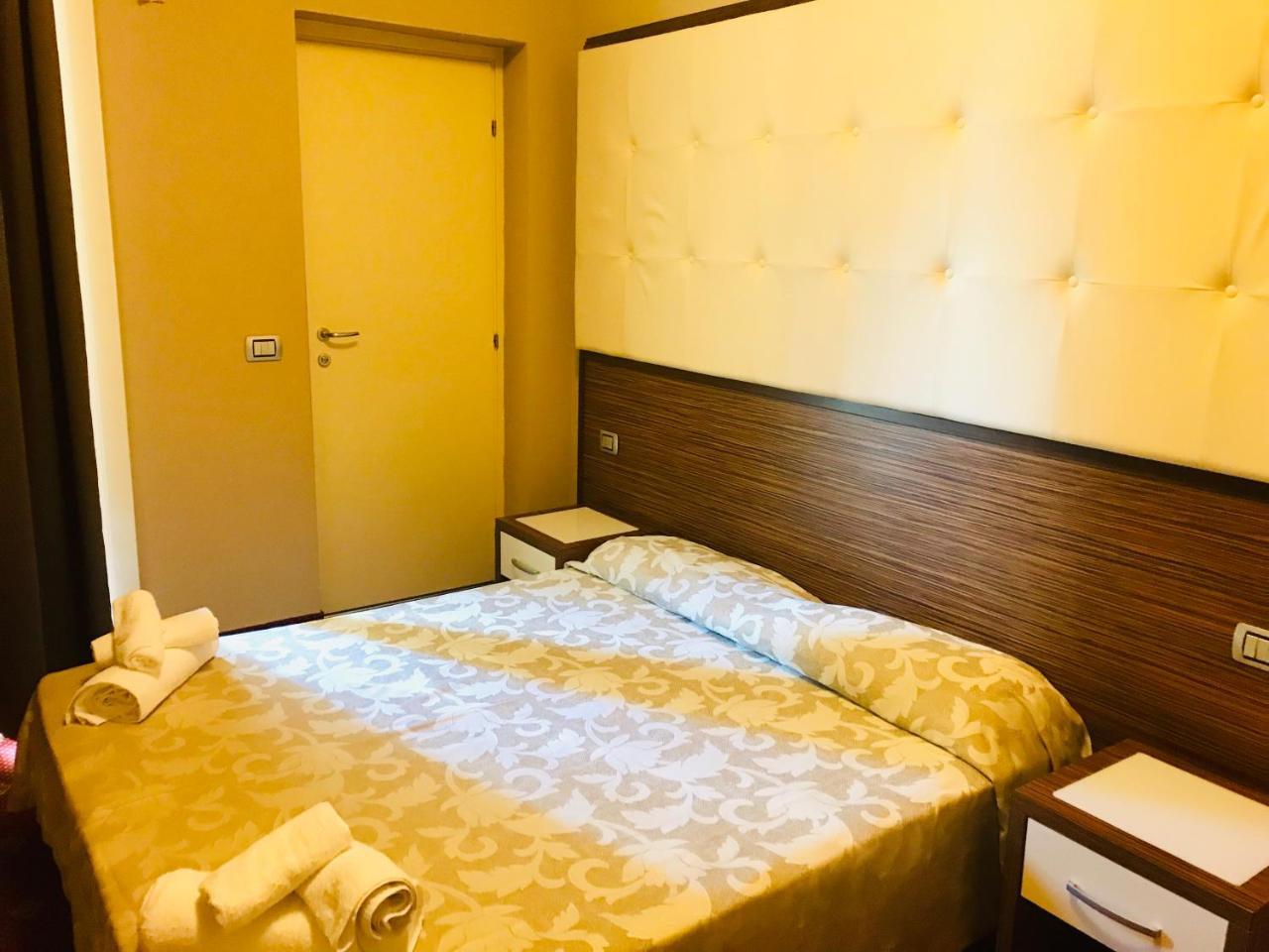 Hotel In Чезенатико Екстериор снимка